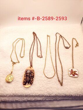 5 Necklaces, items # B- 2589-2593,. wt. 62 grams.